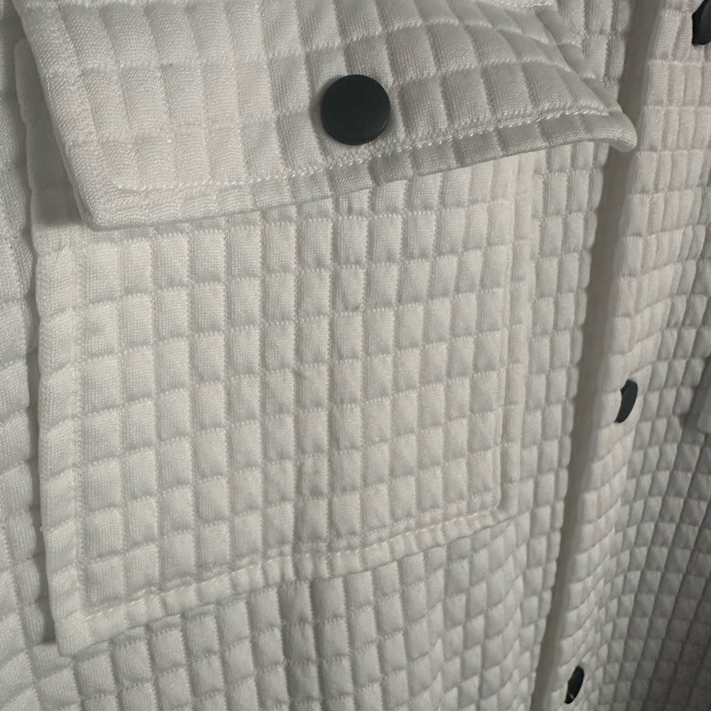 White Quilted Women’s shirt - Picture 3 of 9
